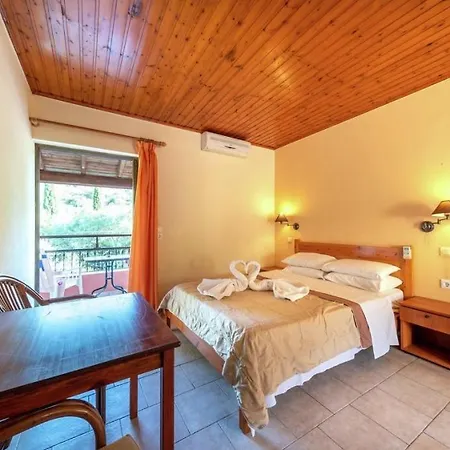 Mimosa With Pool Apartment Paleokastritsa